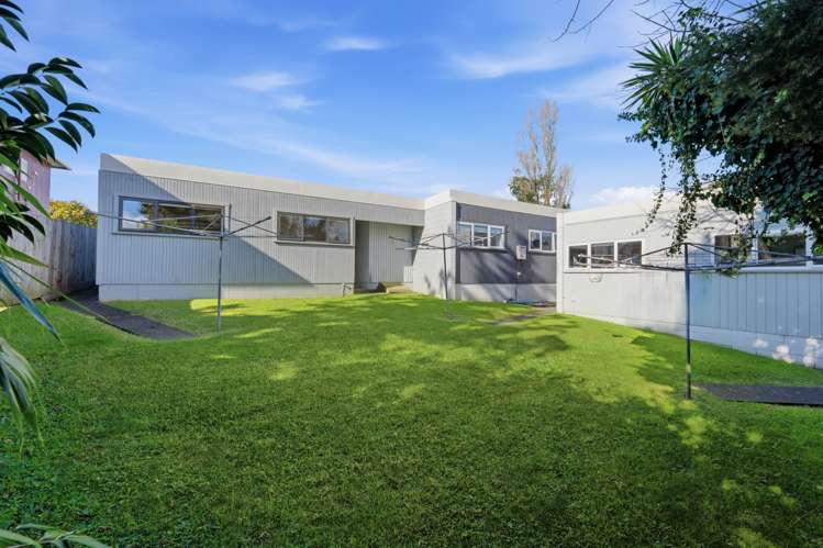 3/4 Cruickshank Crescent Meadowbank_12
