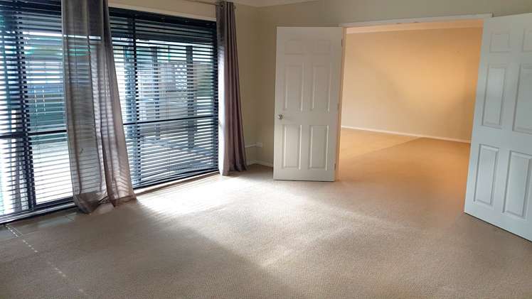 71 Pyle Road West One Tree Point_14