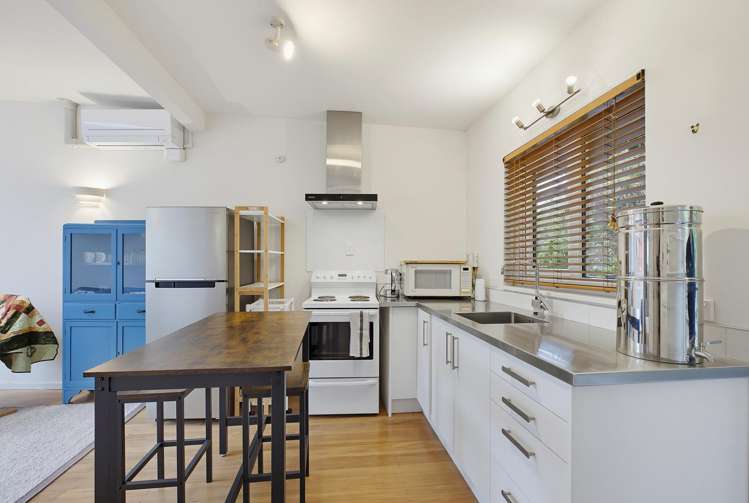 15/51 Adams Terrace Kelburn_12