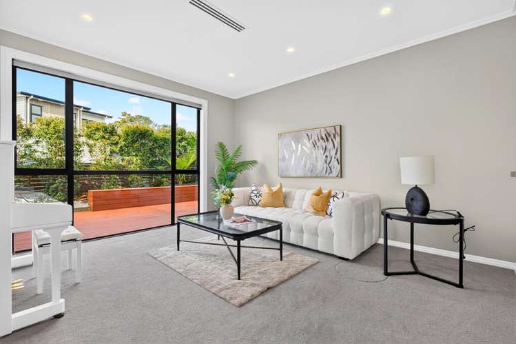 1 Taku Close Long Bay_16