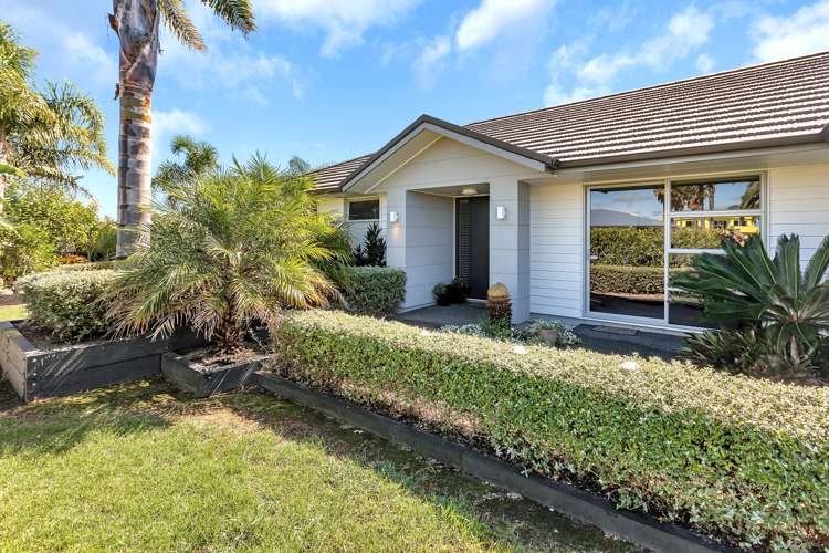 2 Paradise Point Place One Tree Point_1