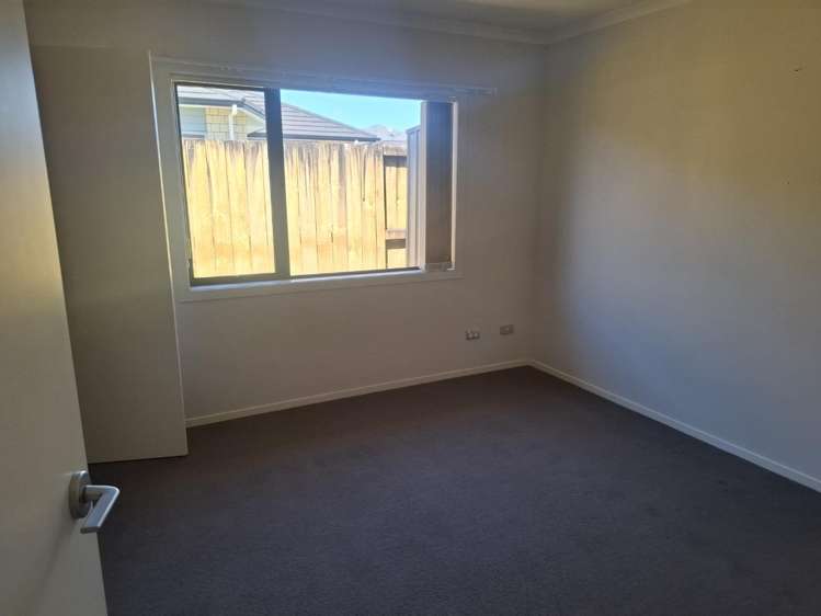 17 Ihimaera Terrace 1093_12