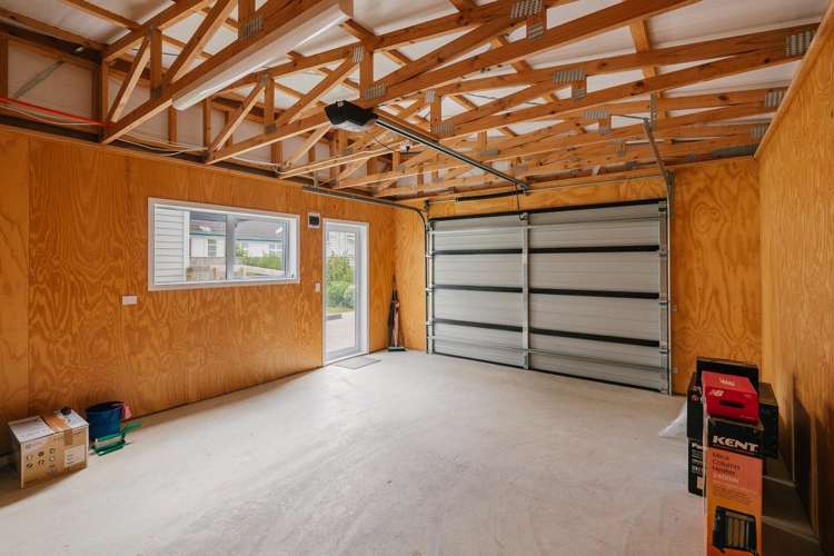 8A Cuba Street Takaro_15