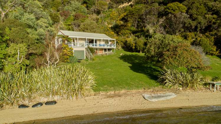 1622 Tumbledown Bay Road Port Underwood_18