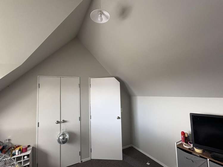 8A Inverness Avenue Hamilton East_9