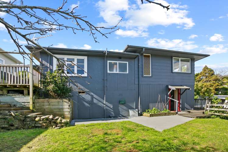 8 Awanui Street Merrilands_15