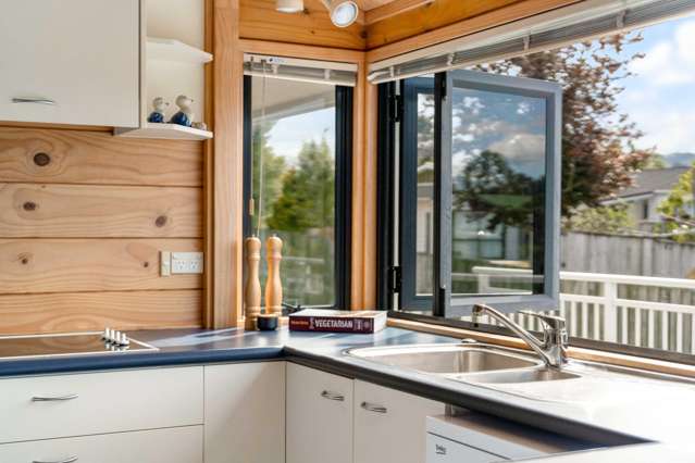 11 Pleasant Place Pauanui_4