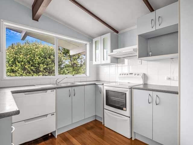 28 Eyre Street Henderson_2