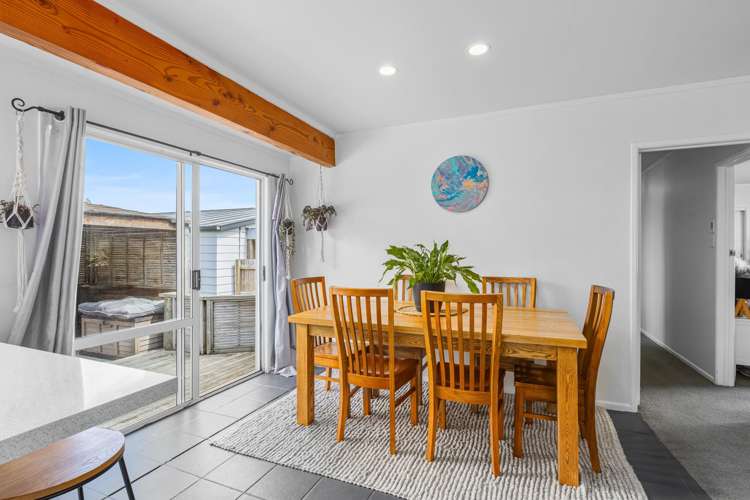 29 Amorino Drive Red Beach_10