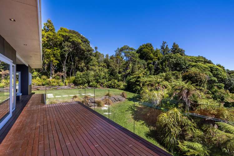 296 Piha Road Piha_51