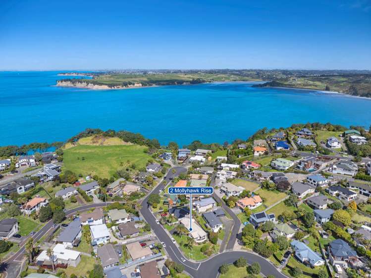 2 Mollyhawk Rise Arkles Bay_24