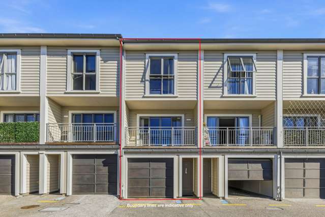 Secure Townhouse in Heart of Papatoetoe
