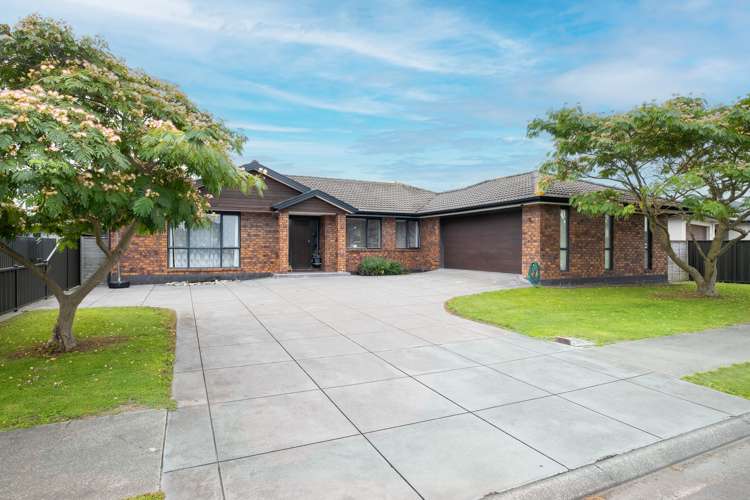 12 Delta Mews Place Clive_10