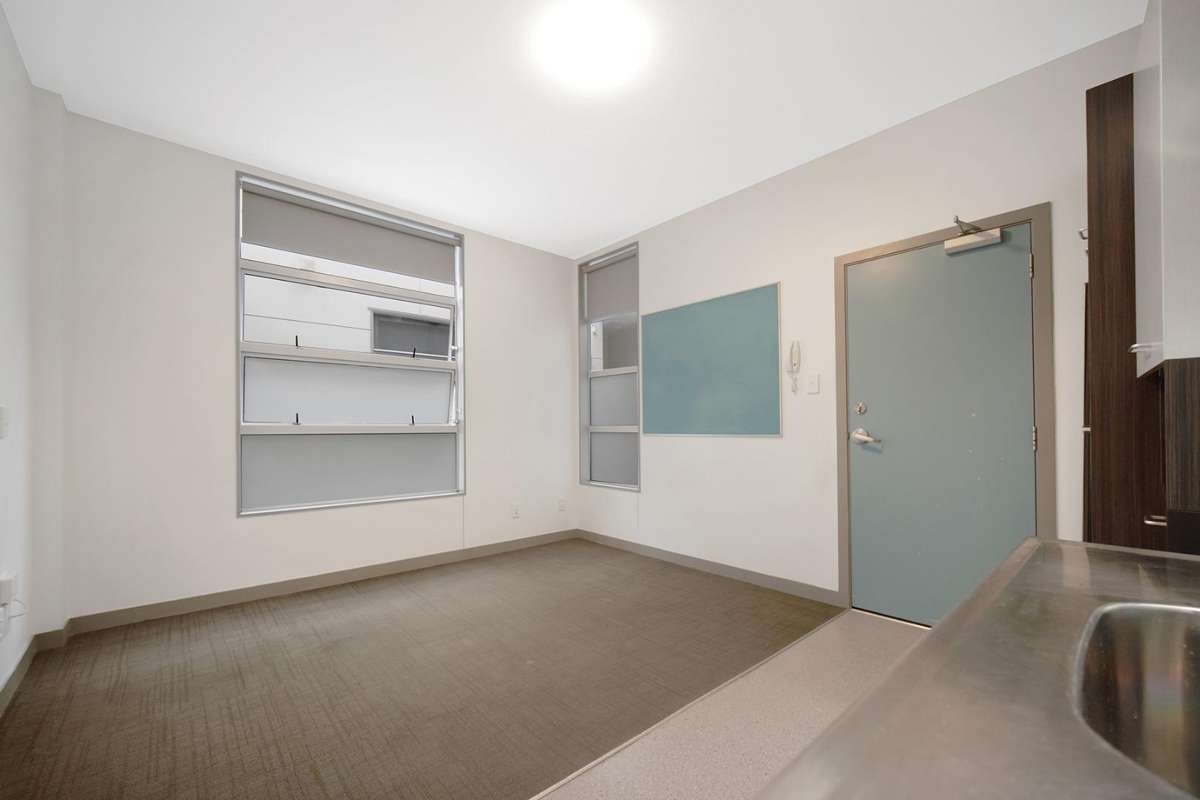 Eden Terrace Modern Studio 4
