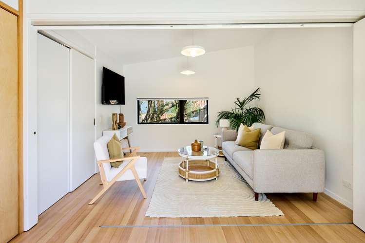 102 The Esplanade Raumati South_14