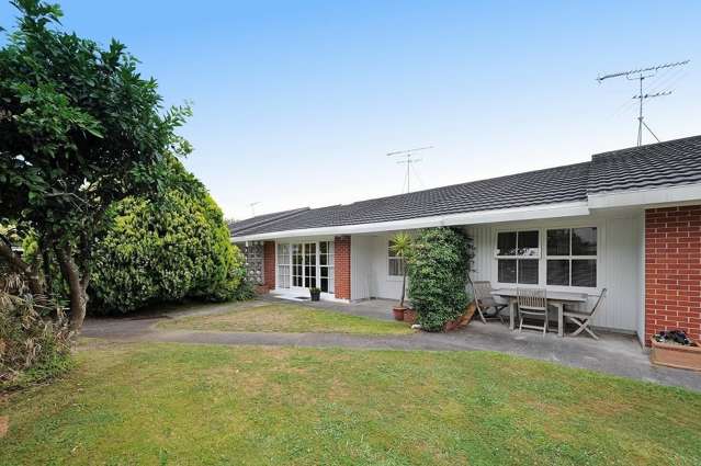 2/37a Disraeli Street Mount Eden_3