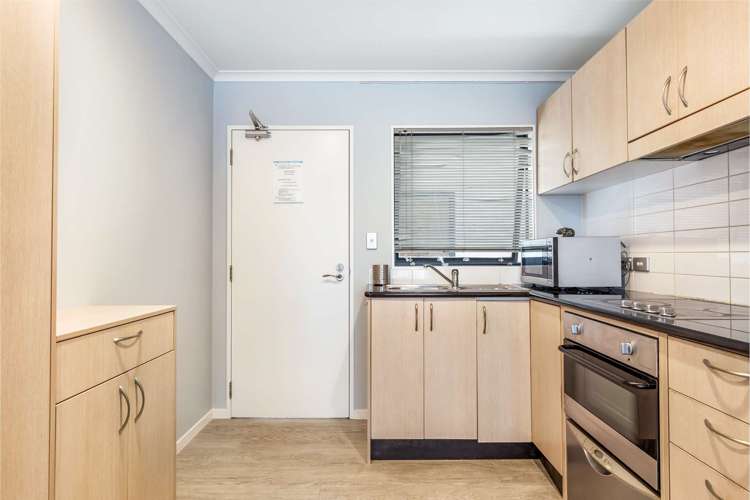 517/176C BROADWAY Newmarket_6