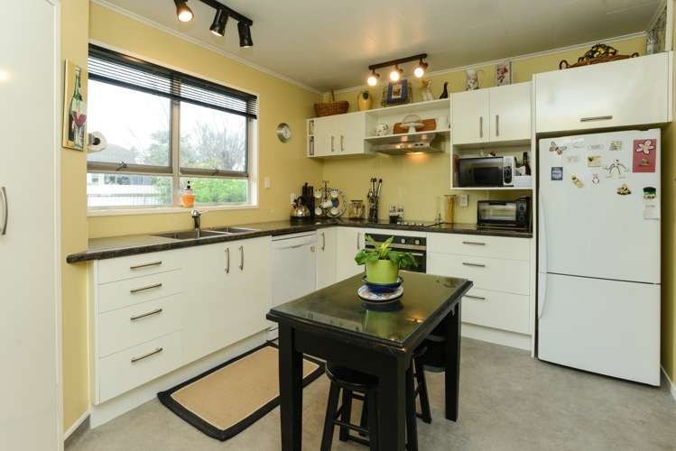 93a Avondale Road Greenmeadows_10