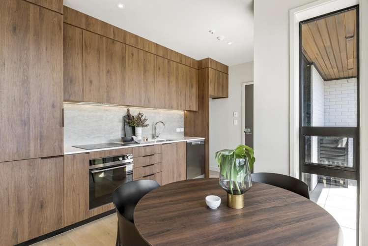 302/17 Pennant Street Long Bay_5