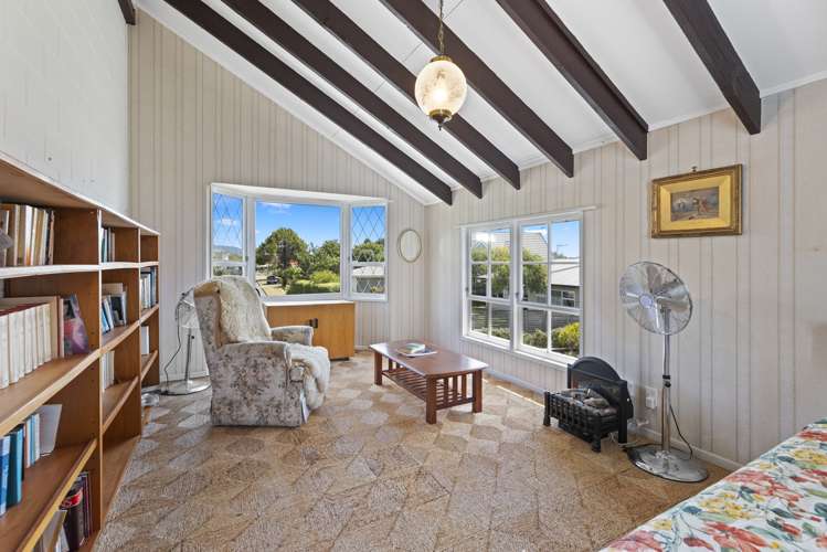 11a Arthur Grove Waikanae_11