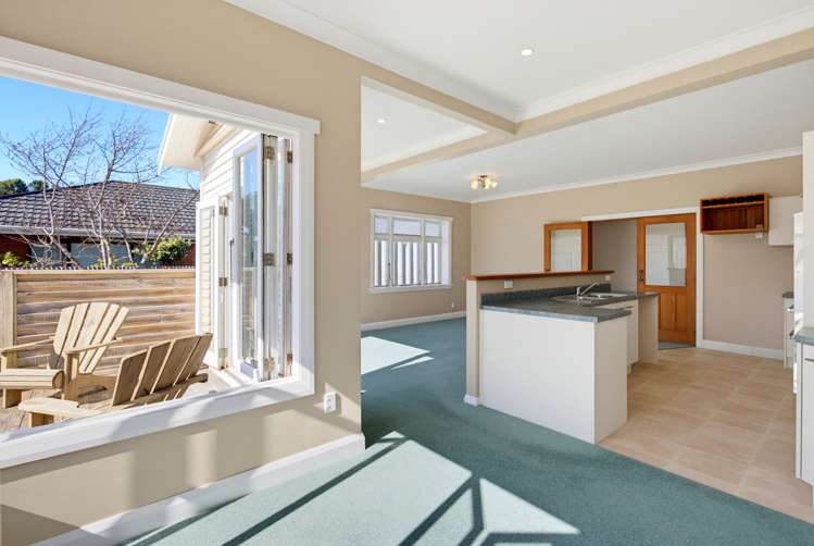 6 Adrian Grove Waikanae Beach_6