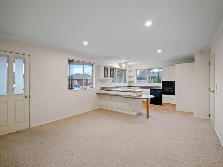 4 Netherby Lane Shirley_7