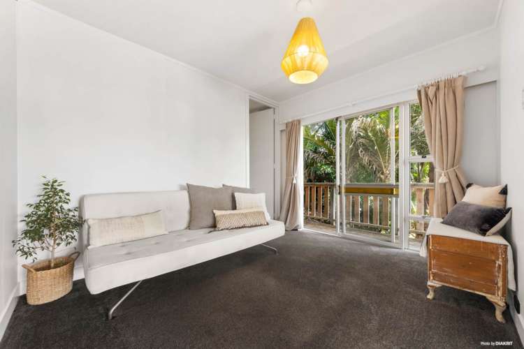 74 Rayner Road Piha_10