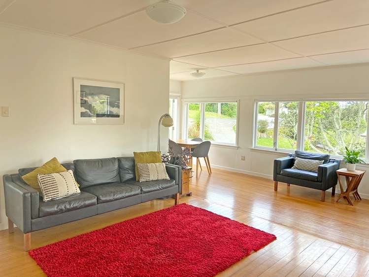 986 Beach Road Torbay North Shore City Houses for Rent One Roof