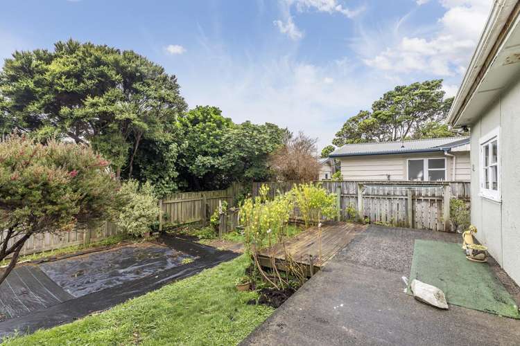 12 & 12A Wairaka Road Pukerua Bay_25