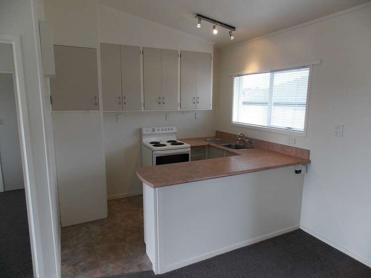 2/8 Shackleton Road Mount Eden_4