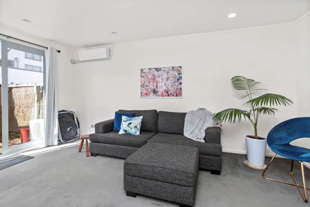 20/3 Wagener Place Mount Albert_2