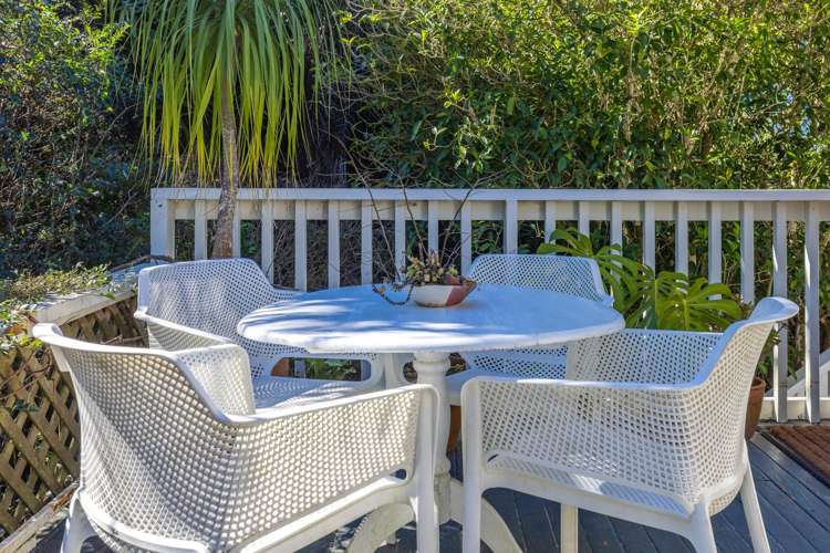 29 Beresford Avenue Surfdale_26
