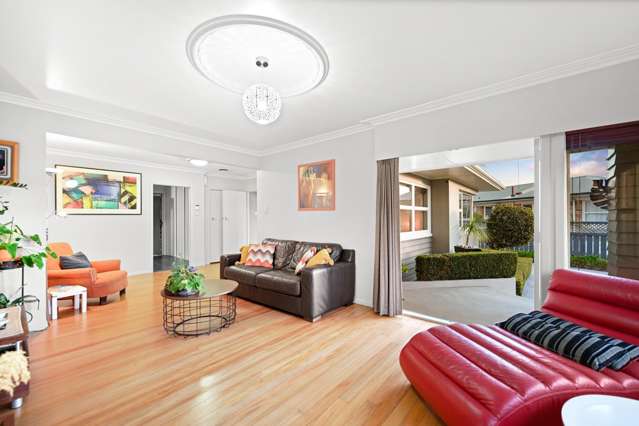 6 Tudor Crescent Chedworth_3