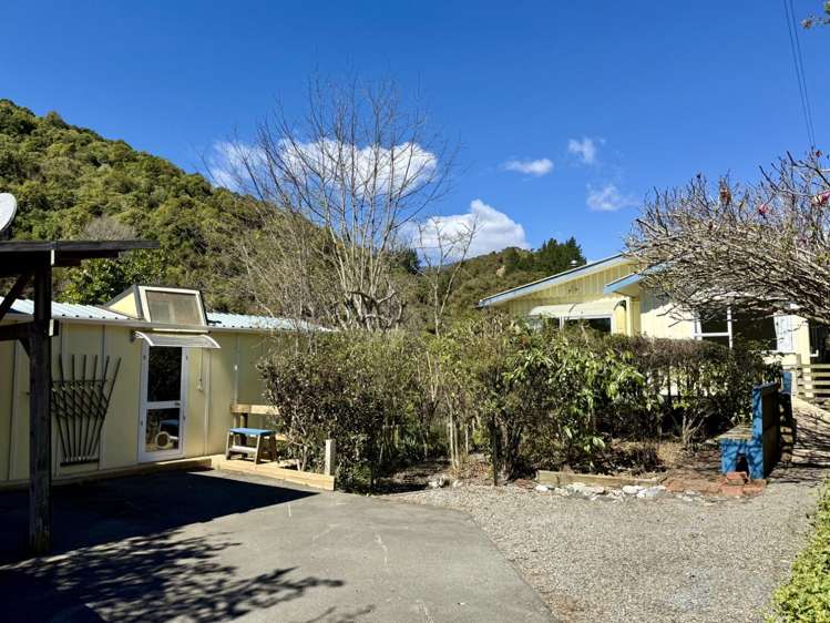 7 Teal Valley Road 10800_1