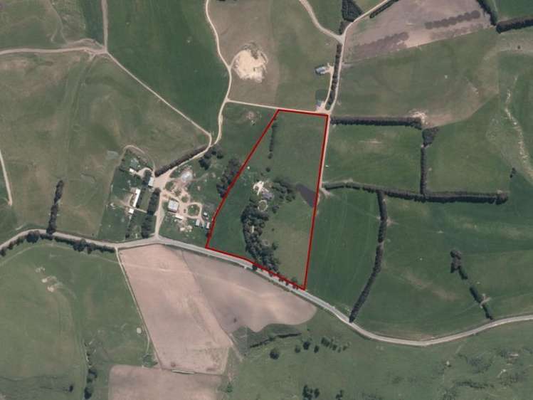 447 Tilverstowe Road Island Cliff_21