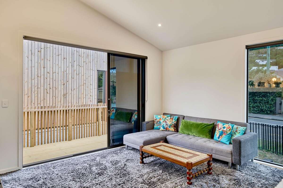 3 and 10 / 6 Makara Road_2
