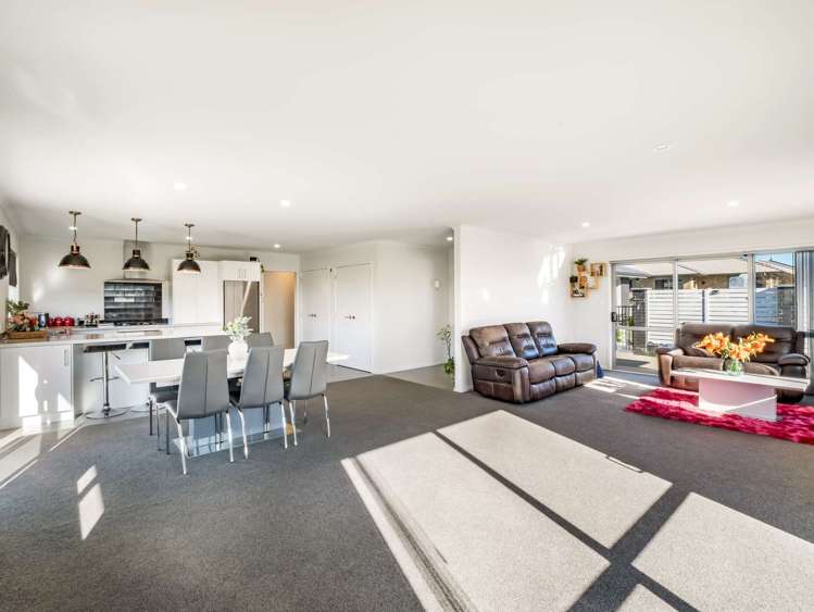 9 Magnolia Crescent Tawhero_12