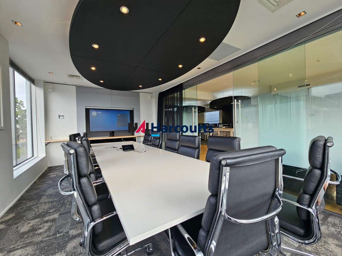 Front/87 Hurstmere Road_1