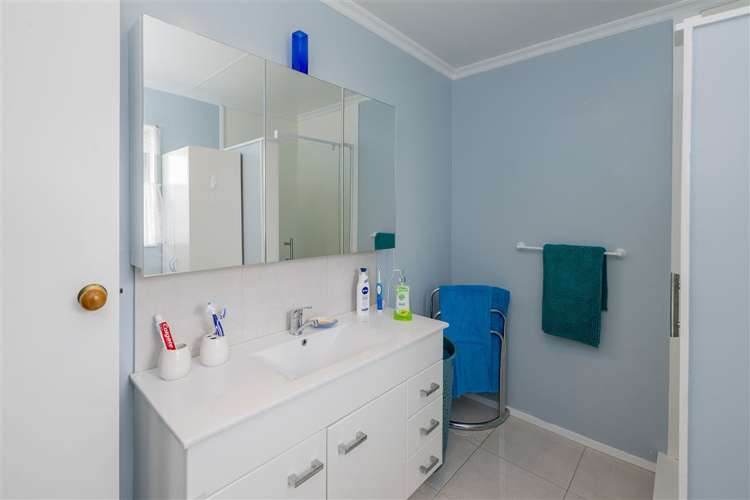 6 Ludlam Way Otaki_13