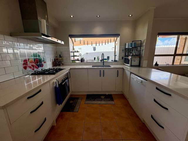 6 School Road Te Atatu South_2