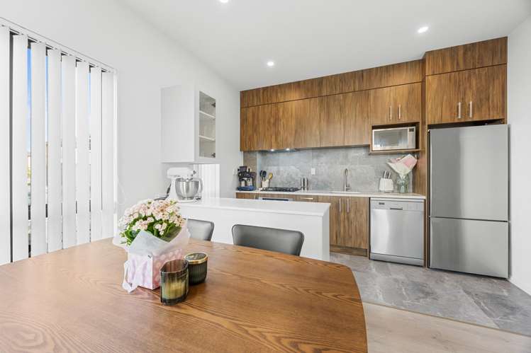 6 Faithful Drive Drury_6