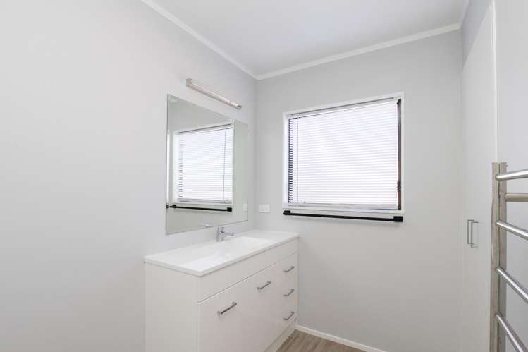 11 Miller Place Ngatea_18