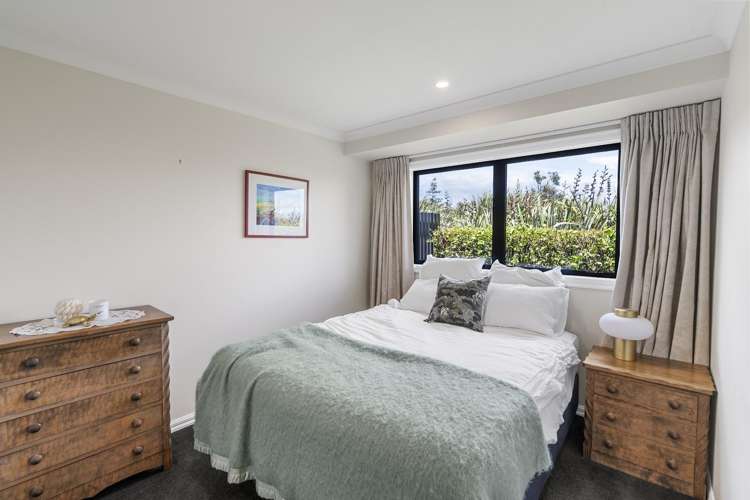 102/14 Terry Came Drive Cambridge_13