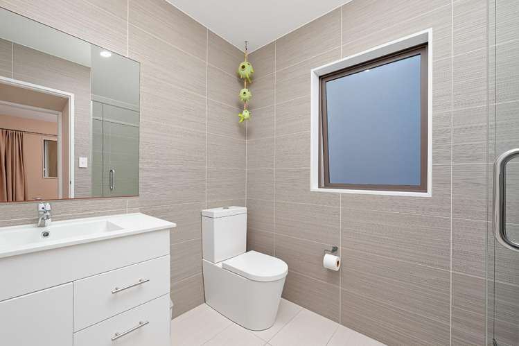 77 San Marino Drive West Henderson_34