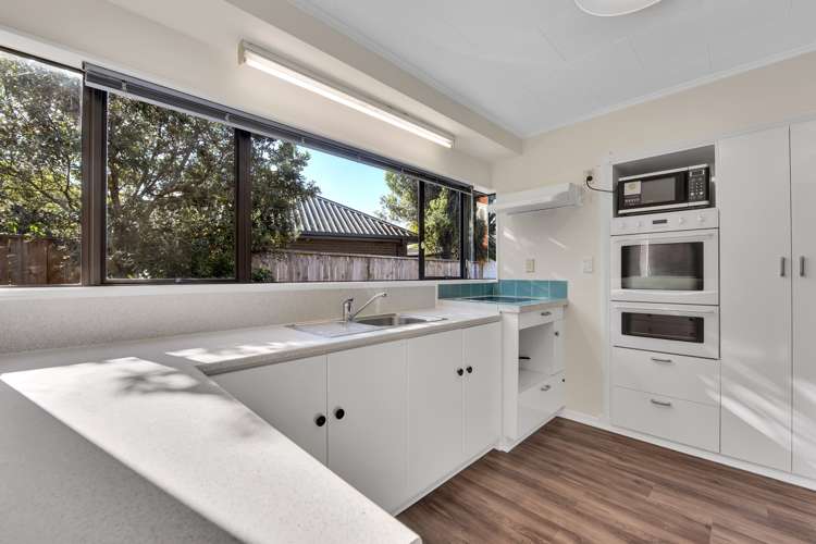 3 Helena Way The Wood_7