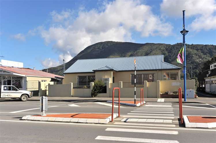 75 High Street Picton_4