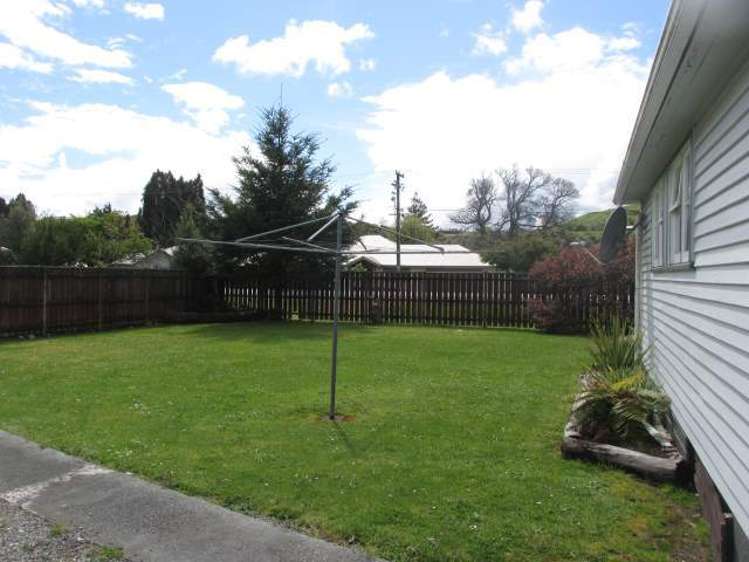 2 Plaskett Street Reefton_7