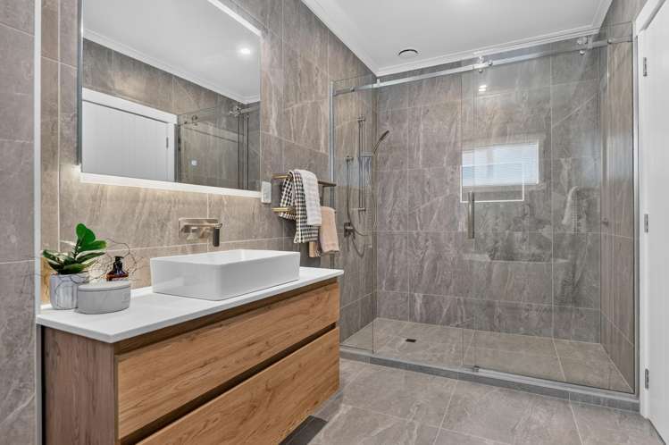 92 Maanihi Drive Rototuna North_21