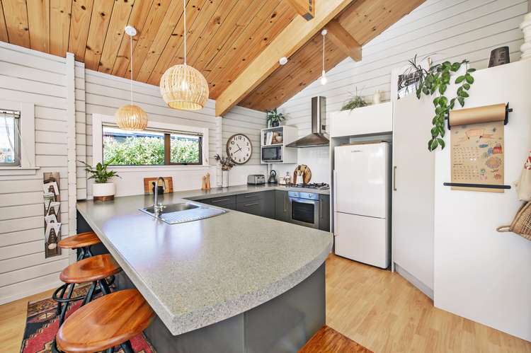 11 Swindells Road Waikuku Beach_11