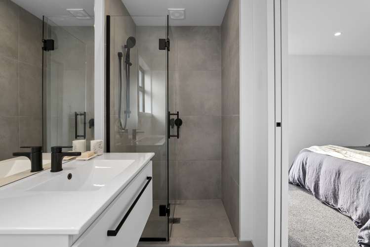 1/62 Antigua Street Addington_12